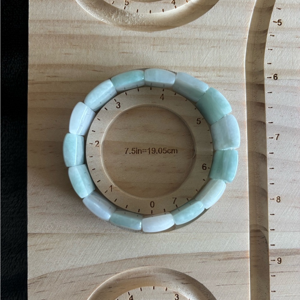 Jadeite Soft Bangle - image 4